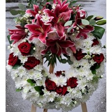 Coroana funerara crini si crizanteme